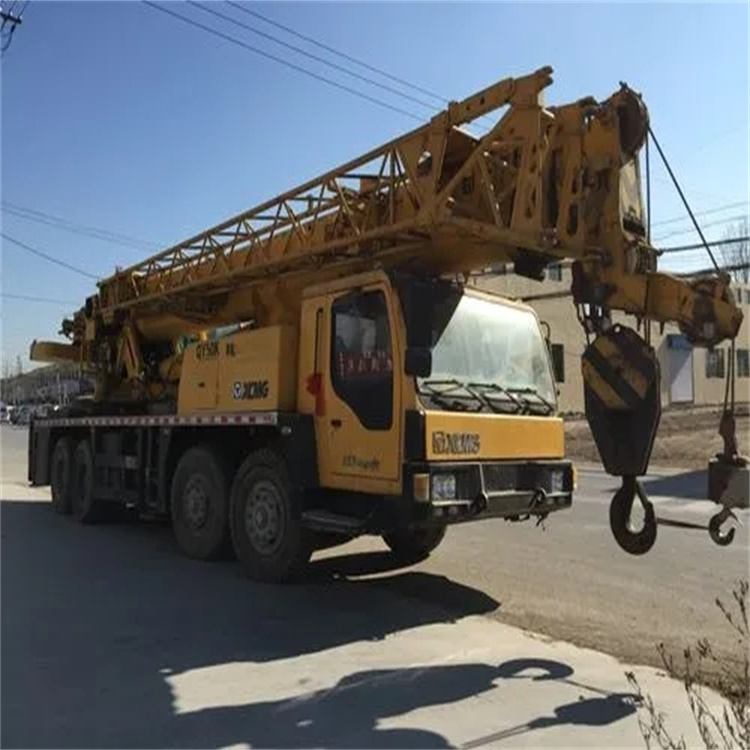 多祥镇哪里有专业吊车出租